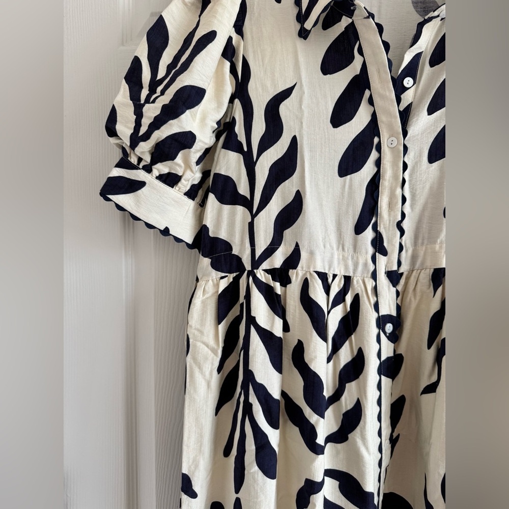 Entro Navy Leaf Print Midi Dress - Picture 5 of 8